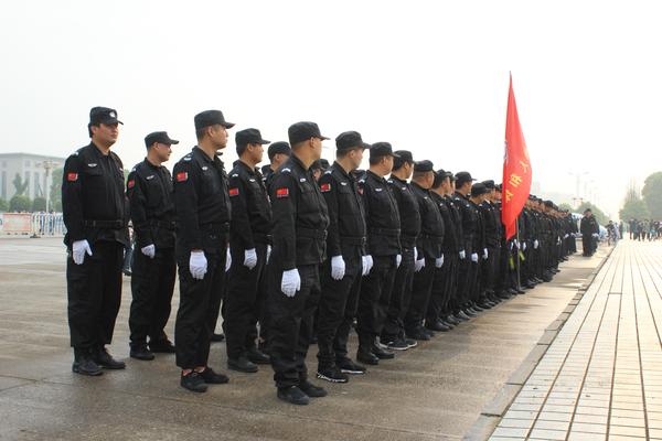 人和保安为CCTV-7《阳关大道·欢聚祁阳》提供保安服务